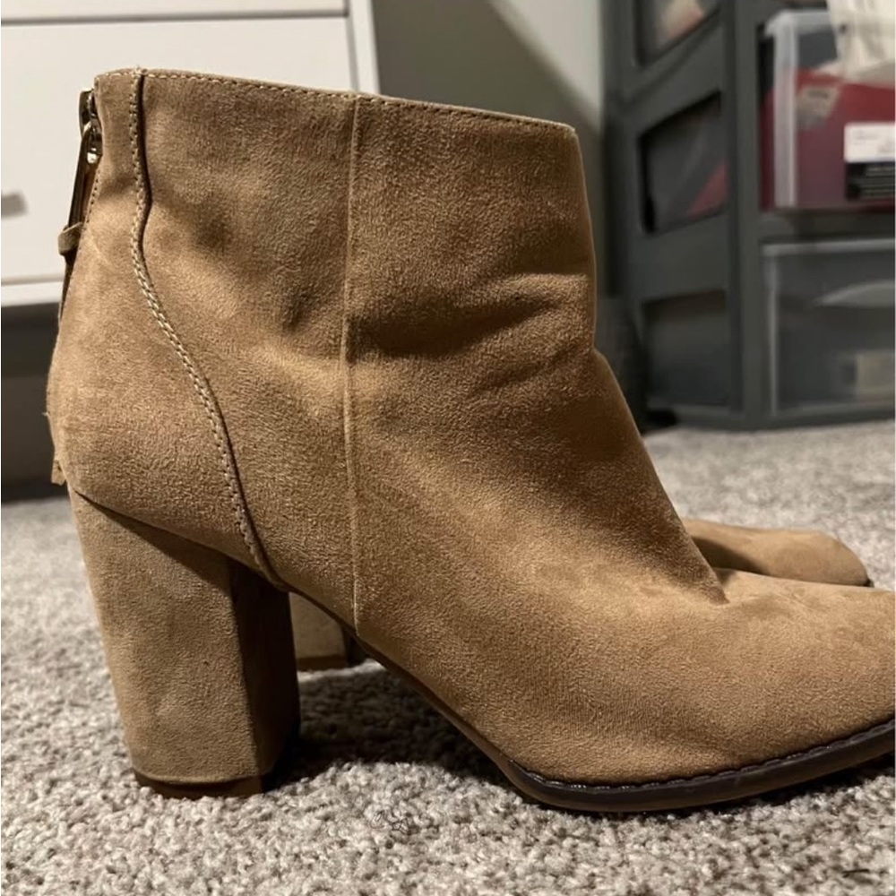 Tan suede booties!